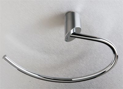 San Remo Towel Ring