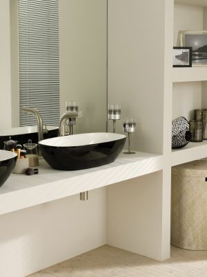 Barcelona 48 Basin BMW Black