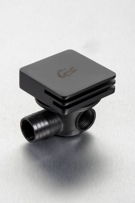 Nikki Spout Square Black