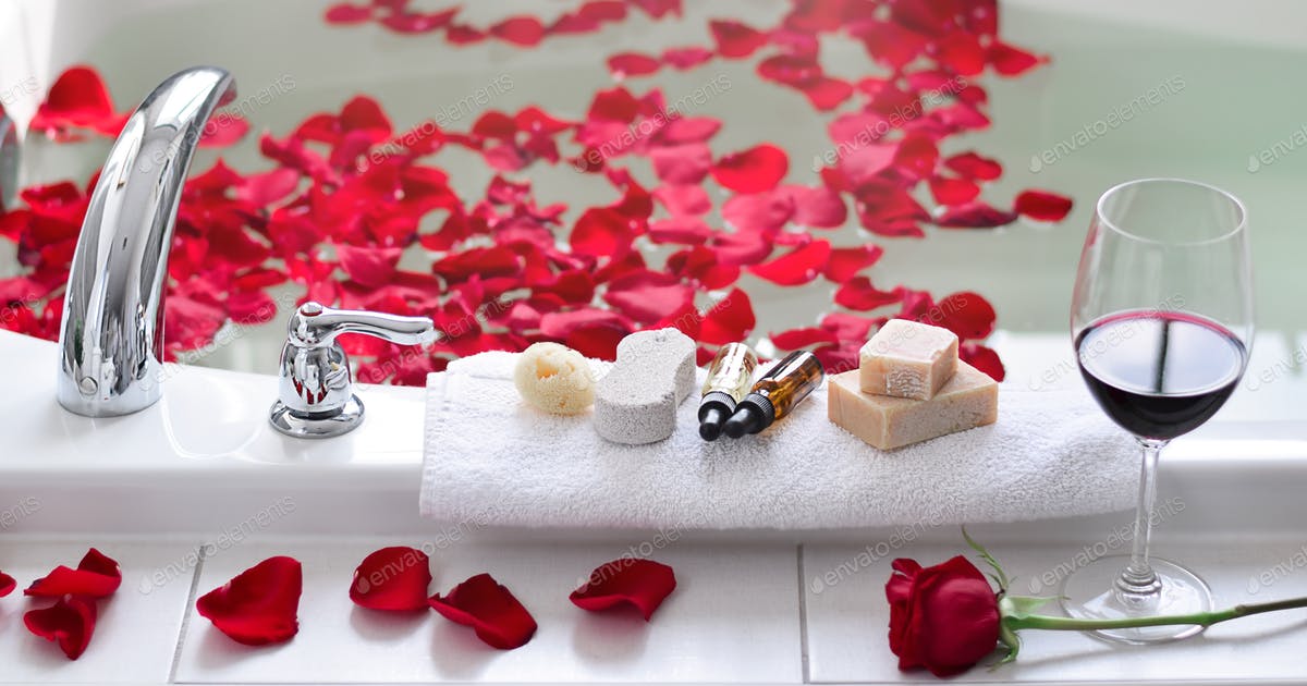 Rose Petals for a serene bath experience